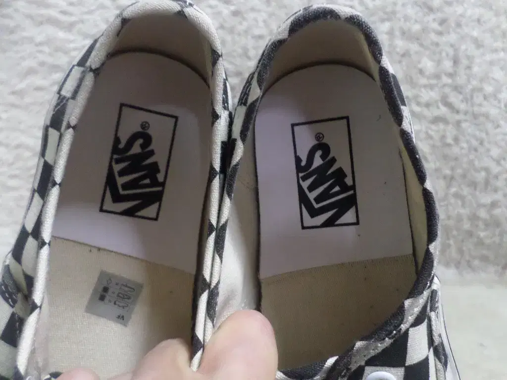 thumbnail-5
